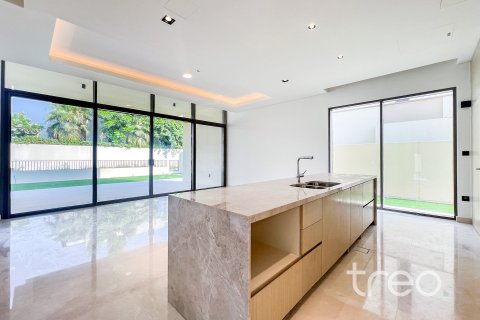 Villa de 4 dormitorios en Dubai Hills Estate, UAE No. 173800 4