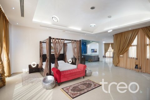 Villa de 8 dormitorios en Emirates Hills, UAE No. 173796 14