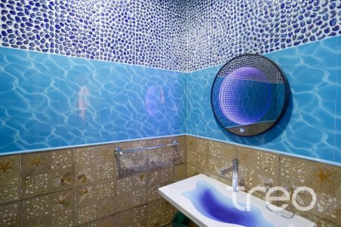 Villa de 8 dormitorios en Emirates Hills, UAE No. 173796 12