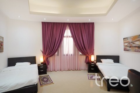 Villa de 8 dormitorios en Emirates Hills, UAE No. 173796 13