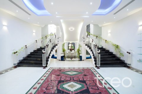 Villa de 8 dormitorios en Emirates Hills, UAE No. 173796 27