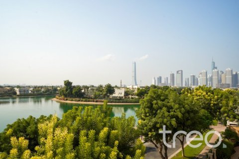 Villa de 8 dormitorios en Emirates Hills, UAE No. 173796 4