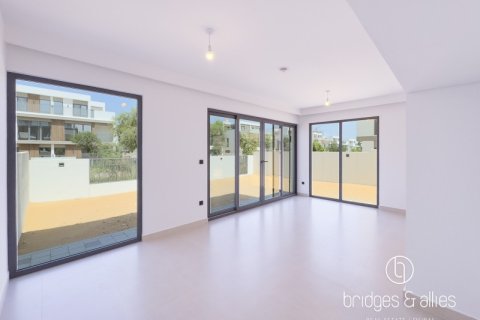 Villa de 4 dormitorios en Dubai, UAE No. 102431 5
