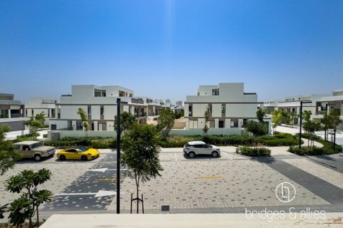 Villa de 4 dormitorios en Dubai, UAE No. 102431 28