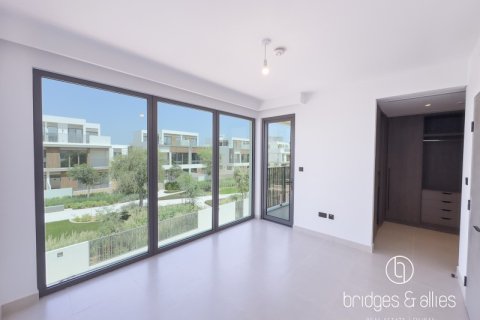 Villa de 4 dormitorios en Dubai, UAE No. 102431 11