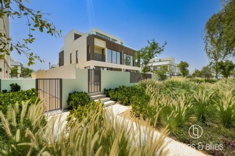 Villa de 4 dormitorios en Dubai, UAE No. 102431 36