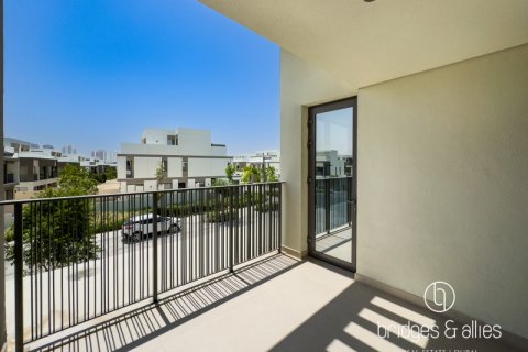 Villa de 4 dormitorios en Dubai, UAE No. 102431 29