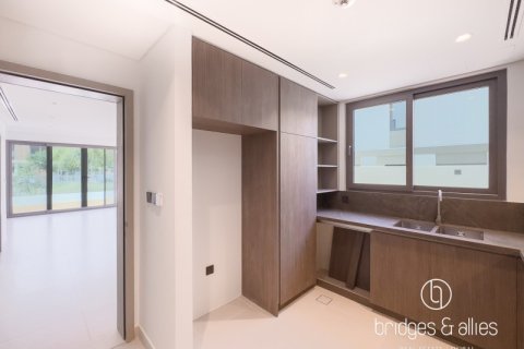 Villa de 4 dormitorios en Dubai, UAE No. 102431 9