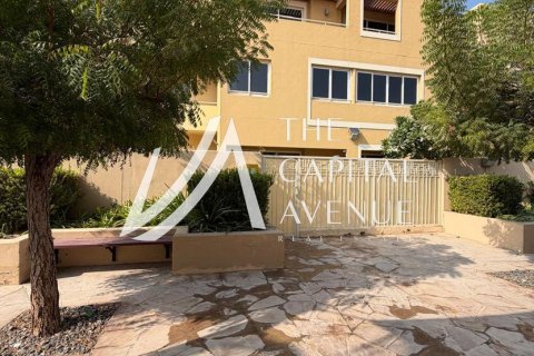 Townhouse de 3 dormitorios en Khalifa City, UAE No. 185441 10