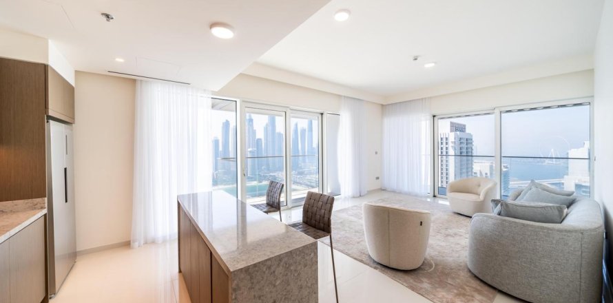 Apartment de 2 dormitorios en EMAAR Beachfront, UAE No. 88391