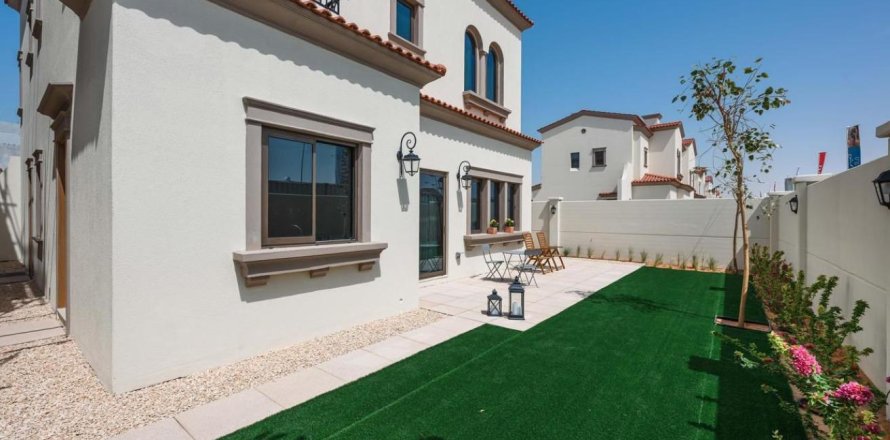 Villa de 4 dormitorios No. 120050