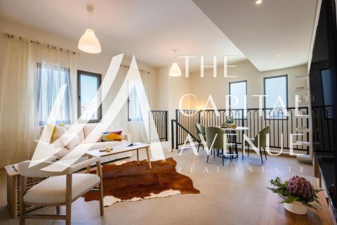 Villa de 4 dormitorios No. 120050 3