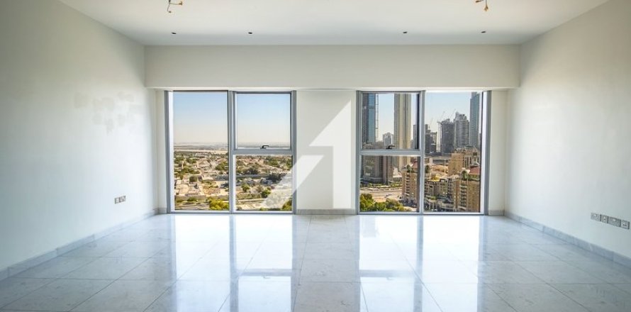 1 bedroom Apartment in Central Park Tower, UAE No. 90920