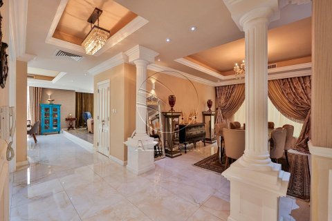 Villa de 5 dormitorios en Abu Dhabi, UAE No. 90934 20