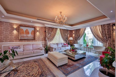 Villa de 5 dormitorios en Abu Dhabi, UAE No. 90934 6