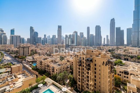 Appartement de 2 chambres à Burj Royale, UAE No. 201338 17