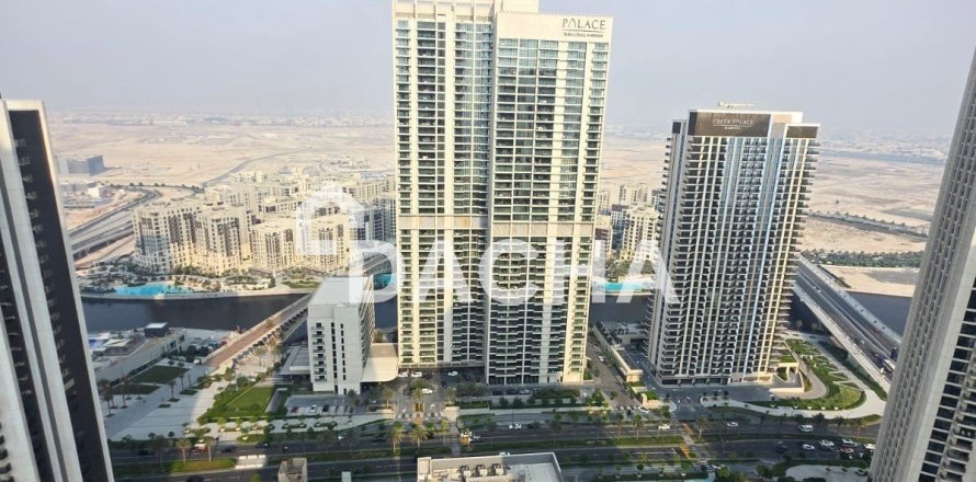 Apartment de 3 dormitorios en Harbour Views 1, UAE No. 164743