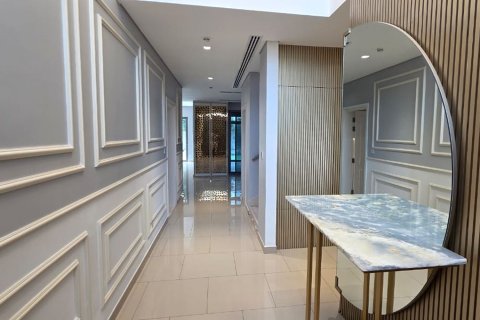 Villa de 4 dormitorios en Muwaileh Commercial, UAE No. 207545 13