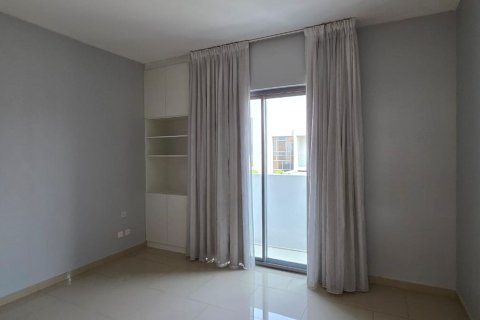 Villa de 4 dormitorios en Muwaileh Commercial, UAE No. 207545 5