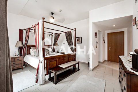 Вилла с 4 спальнями в Джумейра Вилладж Серкл, ОАЭ №155504 17