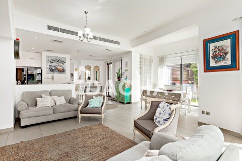 Вилла с 4 спальнями в Джумейра Вилладж Серкл, ОАЭ №155504 24