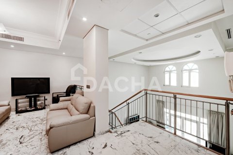 4 bedrooms Penthouse in Shoreline Apartments, UAE No. 155503 3