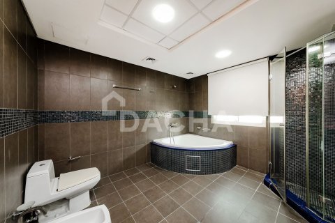 4 bedrooms Penthouse in Shoreline Apartments, UAE No. 155503 16