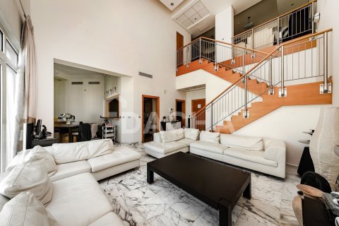 4 bedrooms Penthouse in Shoreline Apartments, UAE No. 155503 5