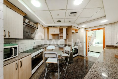 4 bedrooms Penthouse in Shoreline Apartments, UAE No. 155503 9