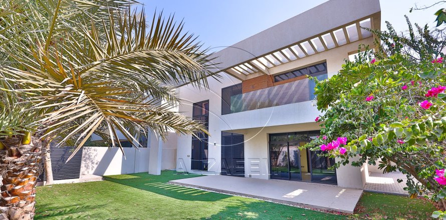 Villa de 5 dormitorios No. 127723