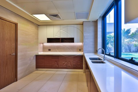 Villa de 5 dormitorios No. 127723 14