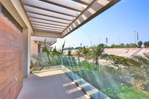 Villa de 5 dormitorios No. 127723 9