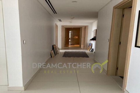 Apartment de 2 dormitorios en Dubai, UAE No. 94876 3