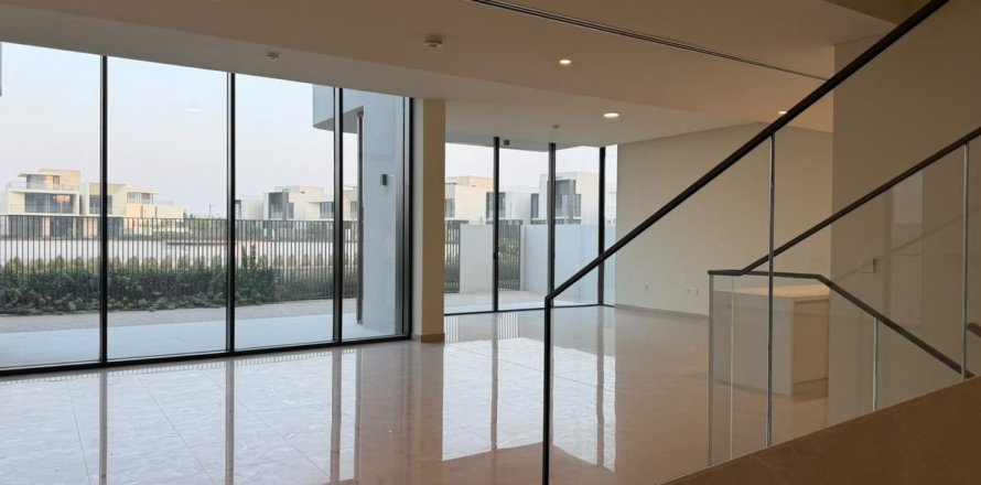 Villa de 5 dormitorios en Dubai Hills Estate, UAE No. 210738