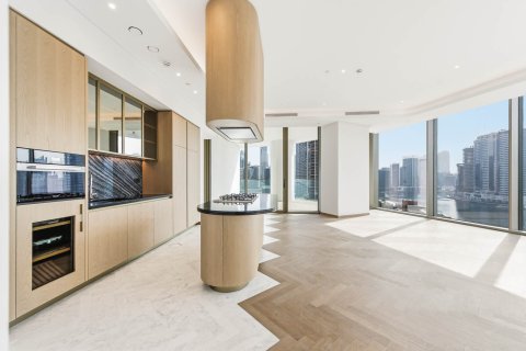 2 bedrooms Apartment in Business Bay, UAE No. 195082 17