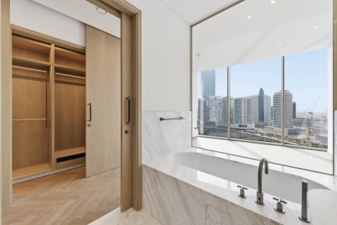 2 bedrooms Apartment in Business Bay, UAE No. 195082 9