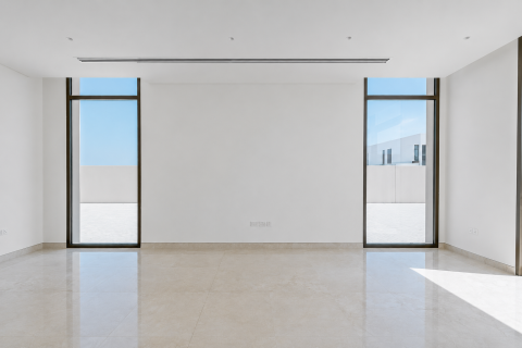5 bedrooms Villa in Abu Dhabi, UAE No. 195081 16