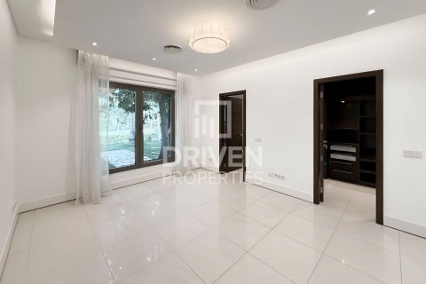 6 bedrooms Villa in Signature Villas, UAE No. 192612 9