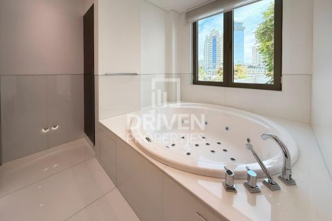 6 bedrooms Villa in Signature Villas, UAE No. 192612 26