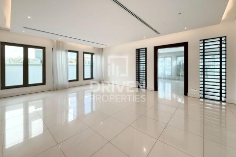6 bedrooms Villa in Signature Villas, UAE No. 192612 7
