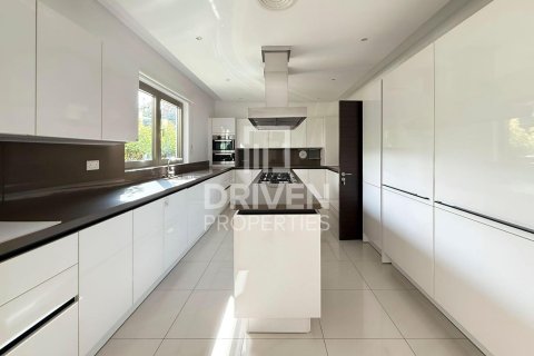 6 bedrooms Villa in Signature Villas, UAE No. 192612 19