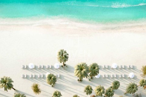 Пентхаус с 4 спальнями в EMAAR Beachfront, ОАЭ №138074 6