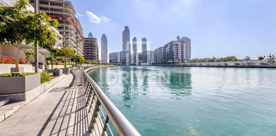 3 bedrooms Apartment in Al Wasl, UAE No. 137950