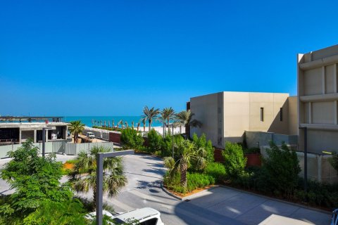 33m² Apartment in Ras Al Khaimah, UAE No. 184113 3