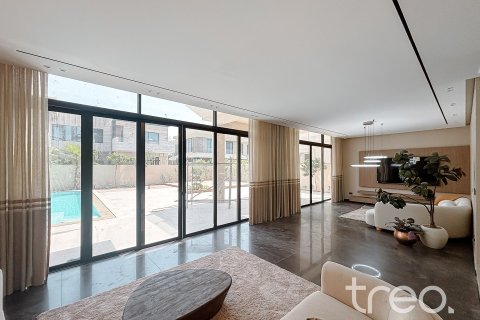 6 bedrooms Villa in Jumeirah Park, UAE No. 199061 24