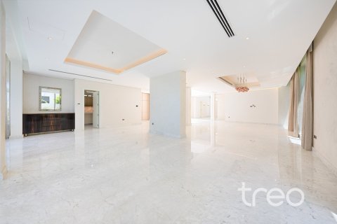6 bedrooms Villa in Jumeirah Park, UAE No. 199057 3