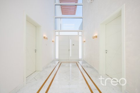 6 bedrooms Villa in Jumeirah Park, UAE No. 199057 10