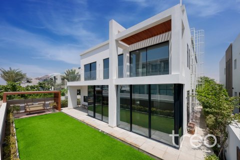 6 bedrooms Villa in Jumeirah Park, UAE No. 199057
