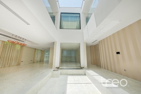 6 bedrooms Villa in Jumeirah Park, UAE No. 199057 4