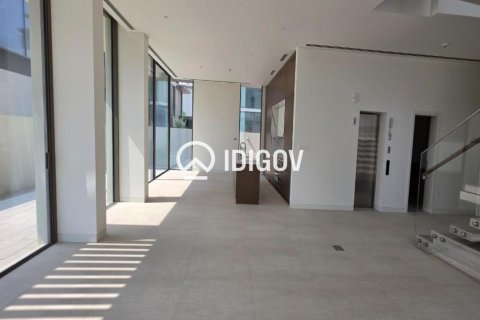 Вилла с 4 спальнями в Nad Al Sheba 1, ОАЭ №209029 5